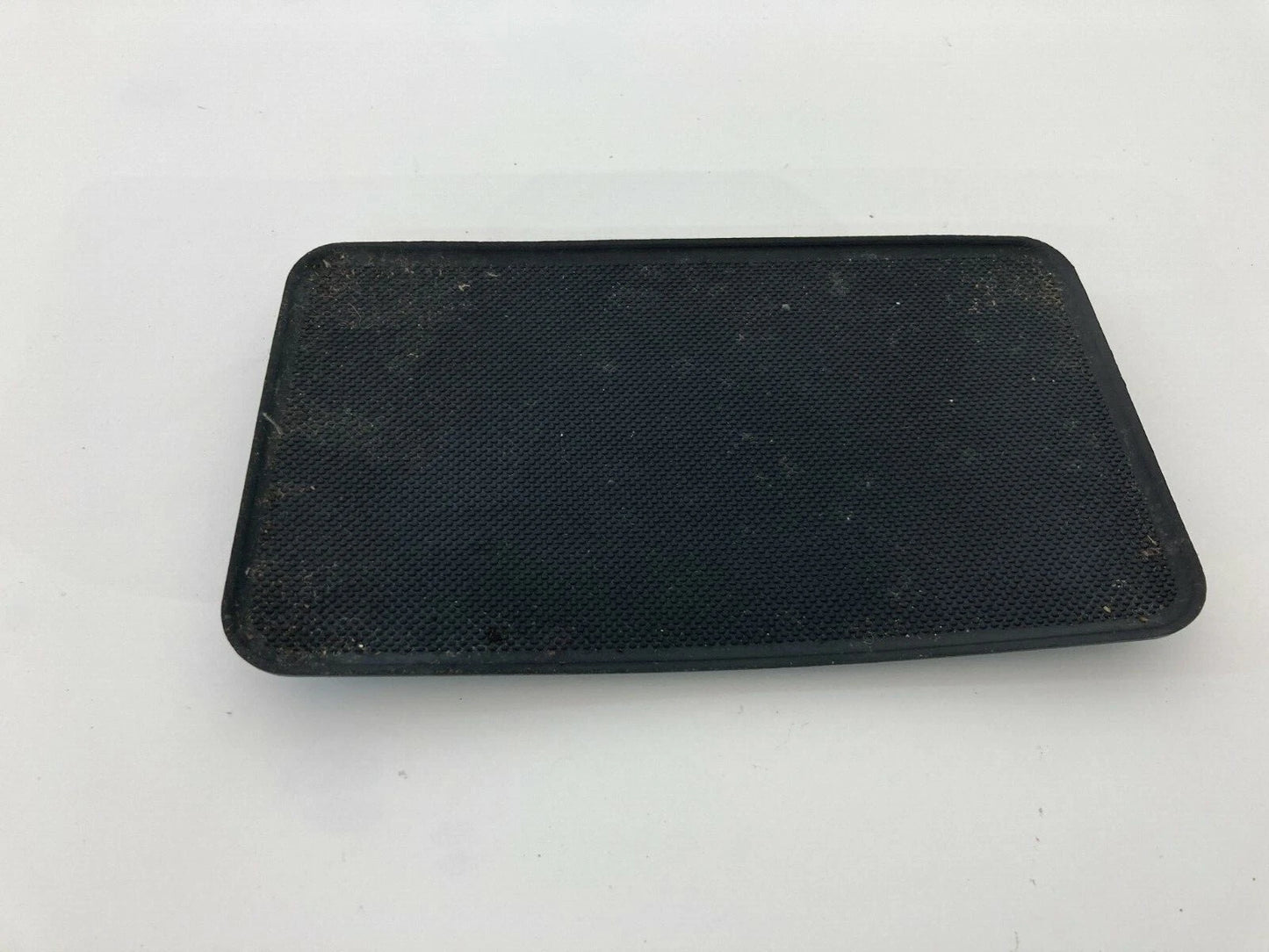 2003 2004 2005 2006 KIA SORENTO RUBBER DASH MAT INSERT PANEL COVER ASSEMBLY OEM