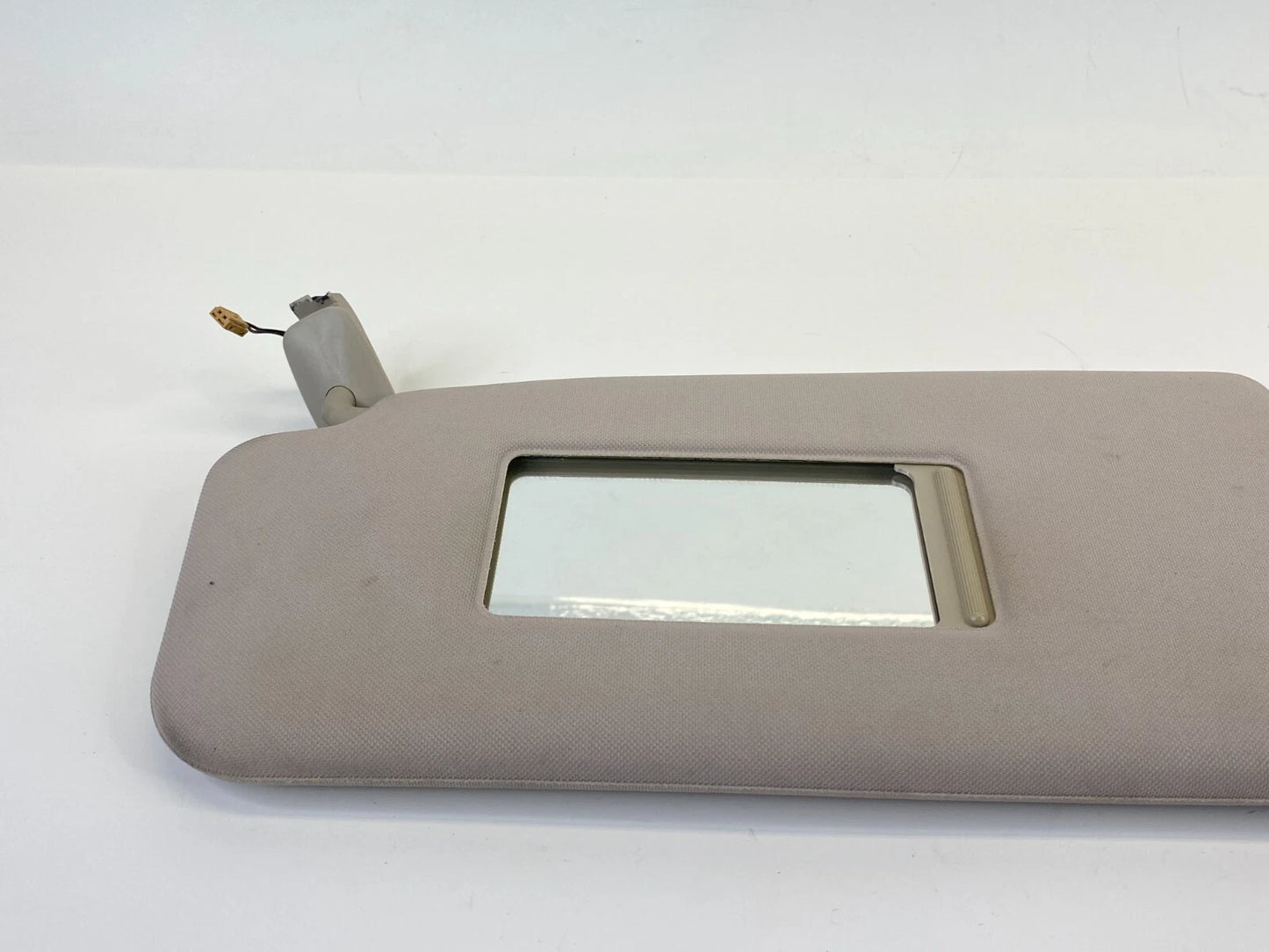 98-04 AUDI A6 QUATTRO LEFT DRIVER SUNVISOR SUN VISOR W/ HOMELINK & MIRROR OEM