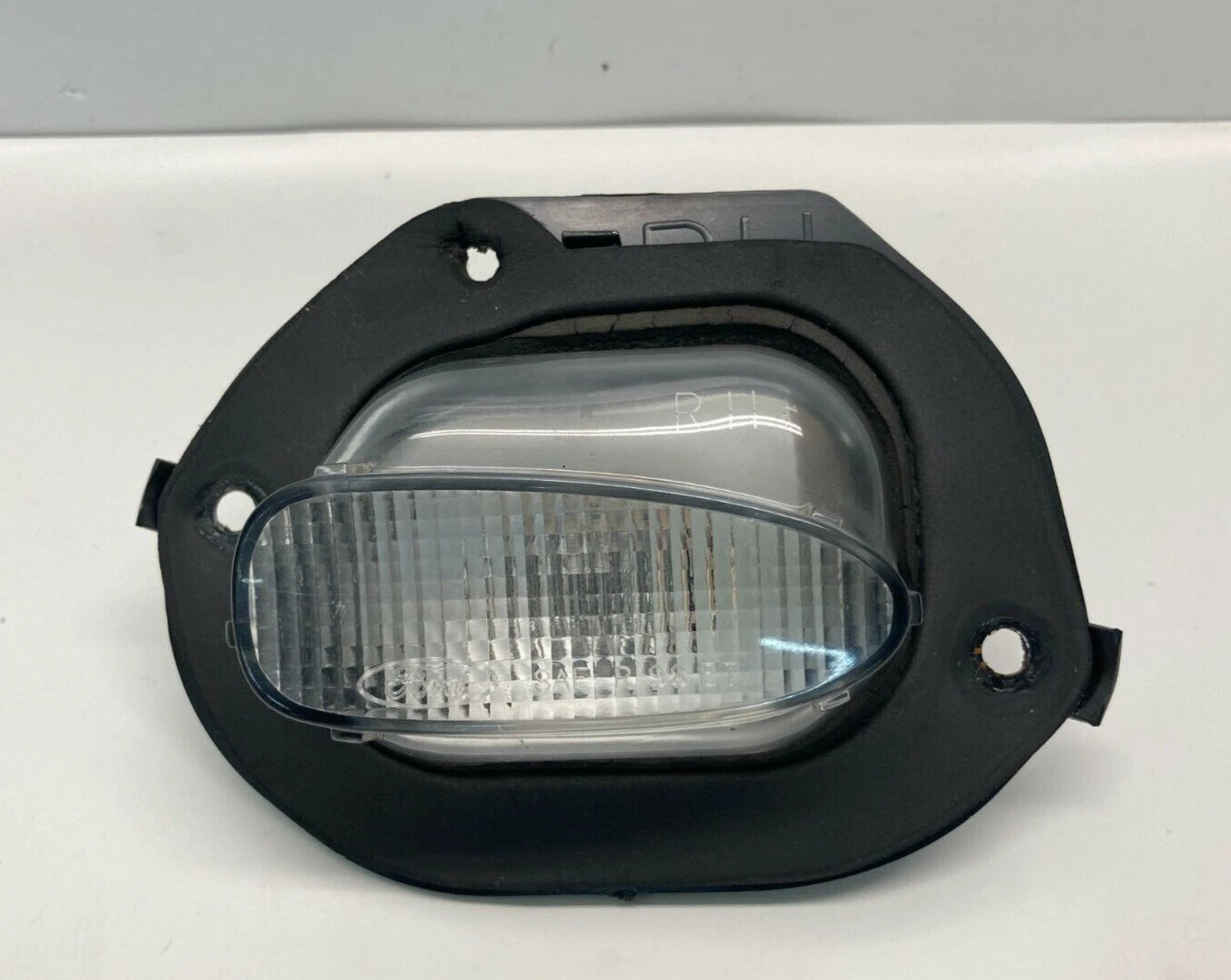 98-02 FORD ESCORT RIGHT SIDE REVERSE BACKUP LIGHT BACK UP LAMP F8CB-15B502-AC