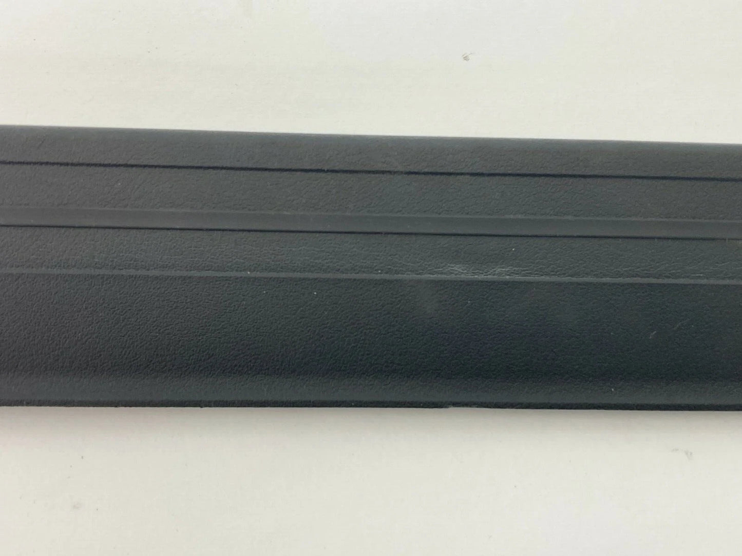 2010-2014 SUBARU OUTBACK LEGACY FRONT LEFT DRIVER DOOR SILL SCUFF PLATE COVER LH
