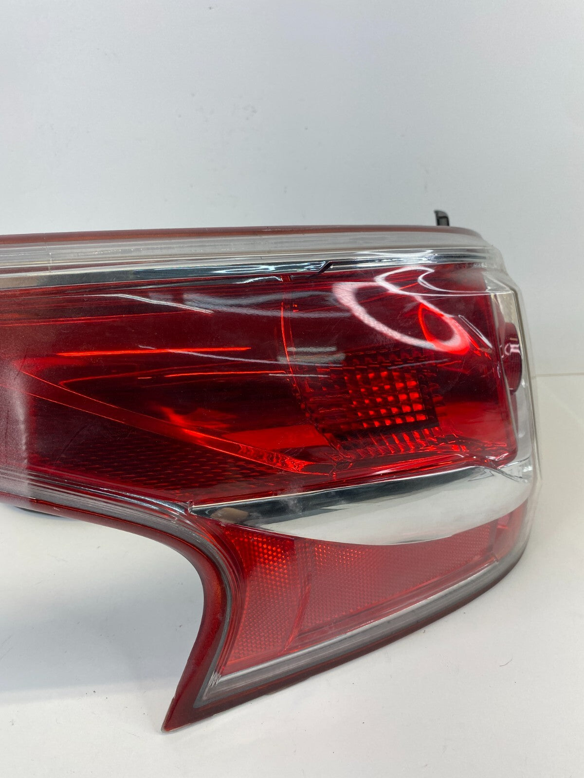 13 14 Nissan Altima Left Tail Light Taillight w/o Led Aftermarket DS722-B000L