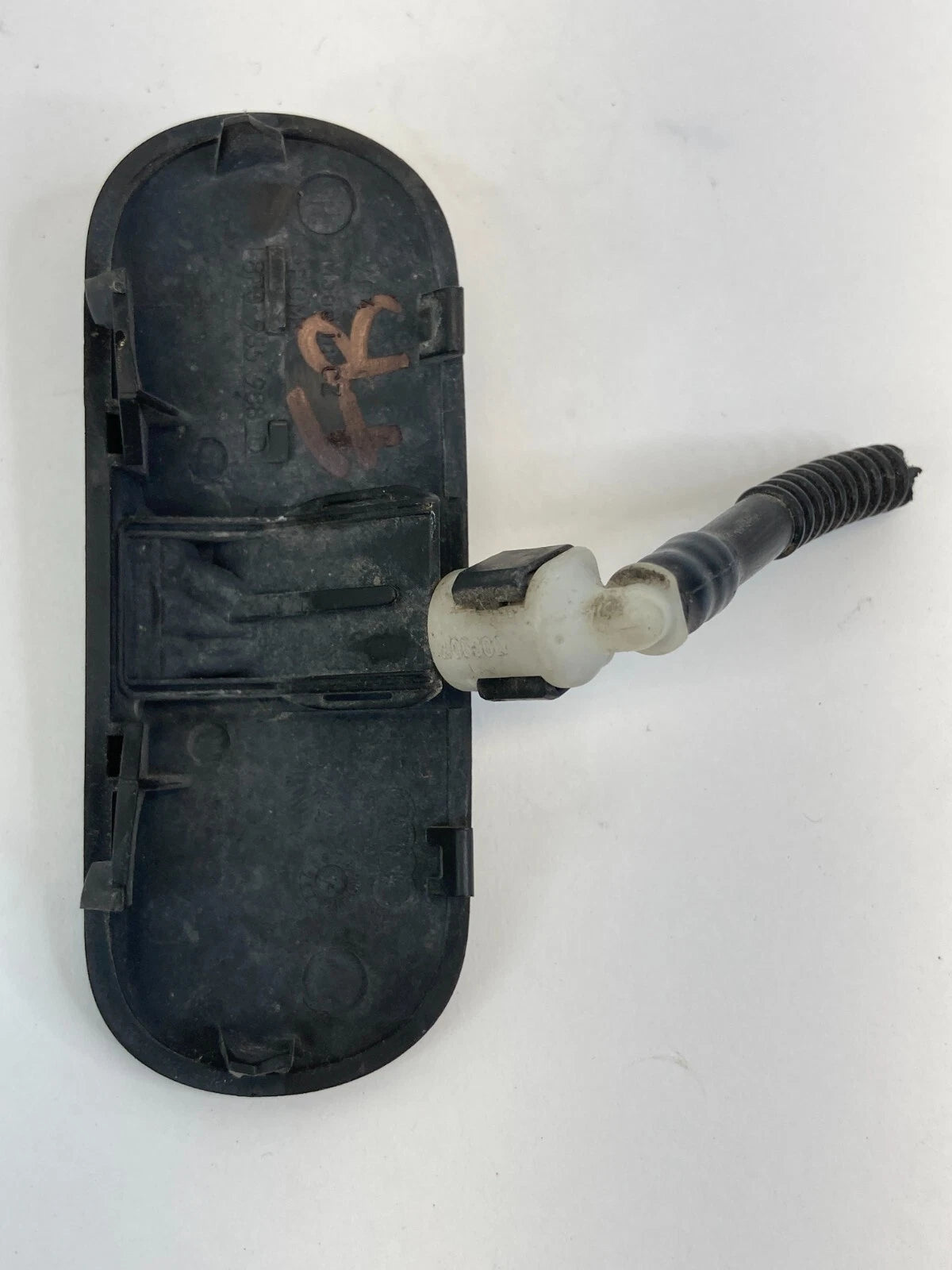 2008-2013 AUDI A3 WINDSHIELD WIPER WASHER RIGHT JET HEATED SPRAYER NOZZLE ASSY