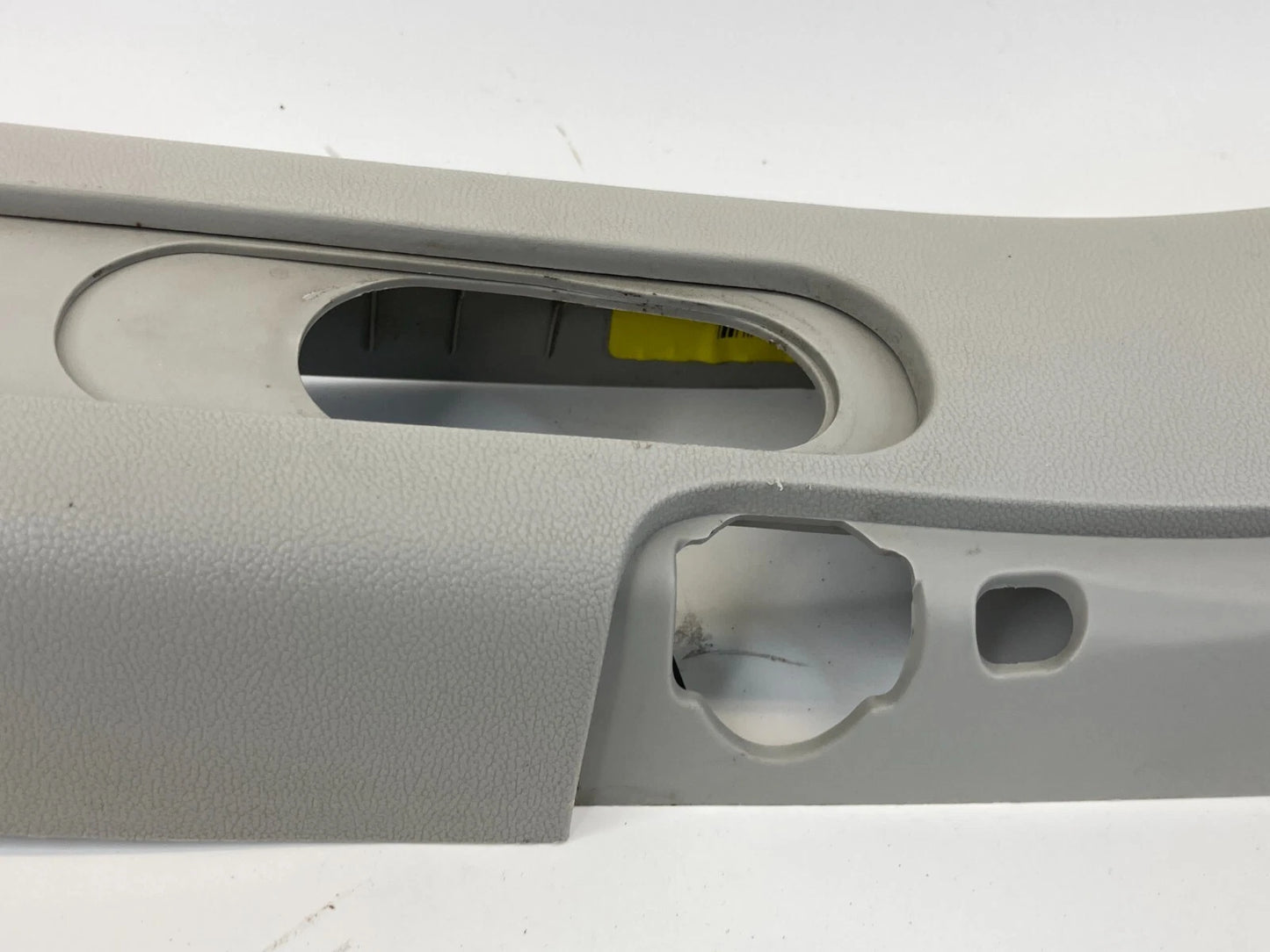 2009-2014 VOLKSWAGEN ROUTAN LEFT SIDE B PILLAR UPPER COVER PANEL TRIM 0ZR27ES3AE