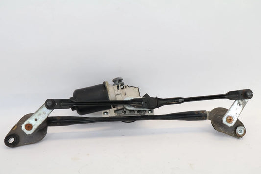 2006-2011 HYUNDAI ACCENT FRONT WINDSHIELD WIPER LINKAGE W MOTOR OEM 98110-1G000