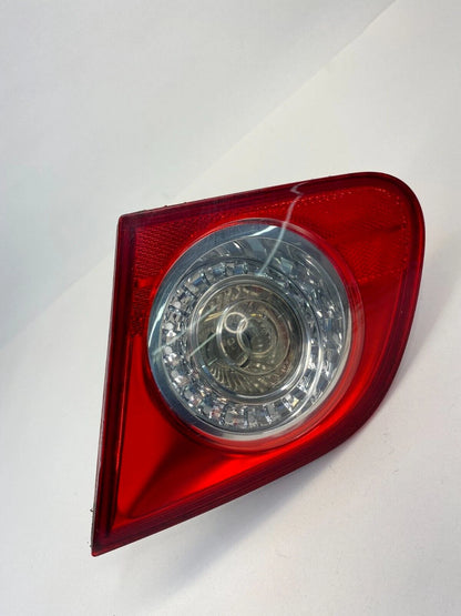 06-10 VOLKSWAGEN PASSAT SEDAN RIGHT SIDE TAIL LIGHT INNER TAILLIGHT 3C5945094E