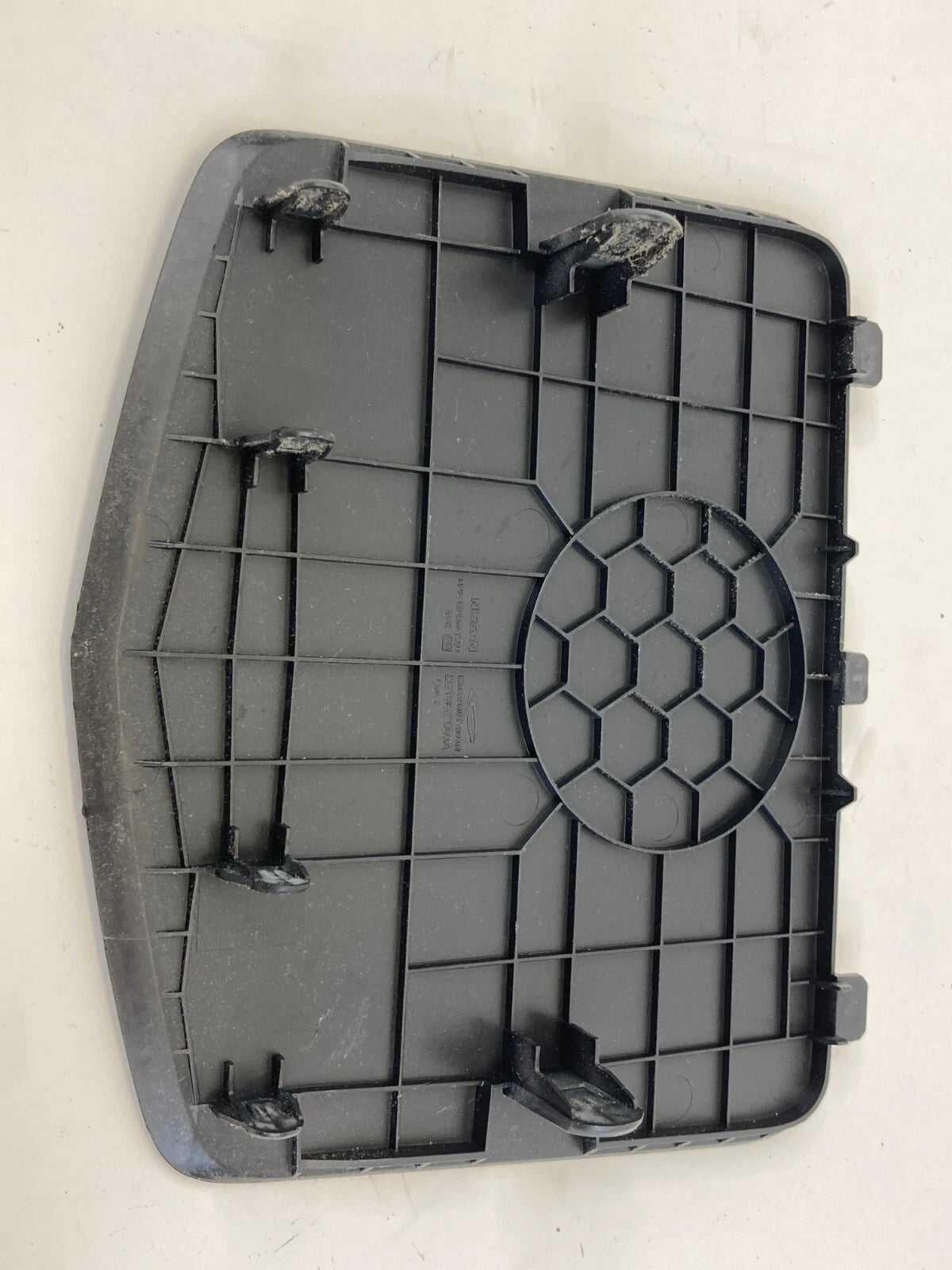 2013-2018 NISSAN ALTIMA CENTER DASH SPEAKER GRILLE COVER TRIM 28198-3TA0A OEM