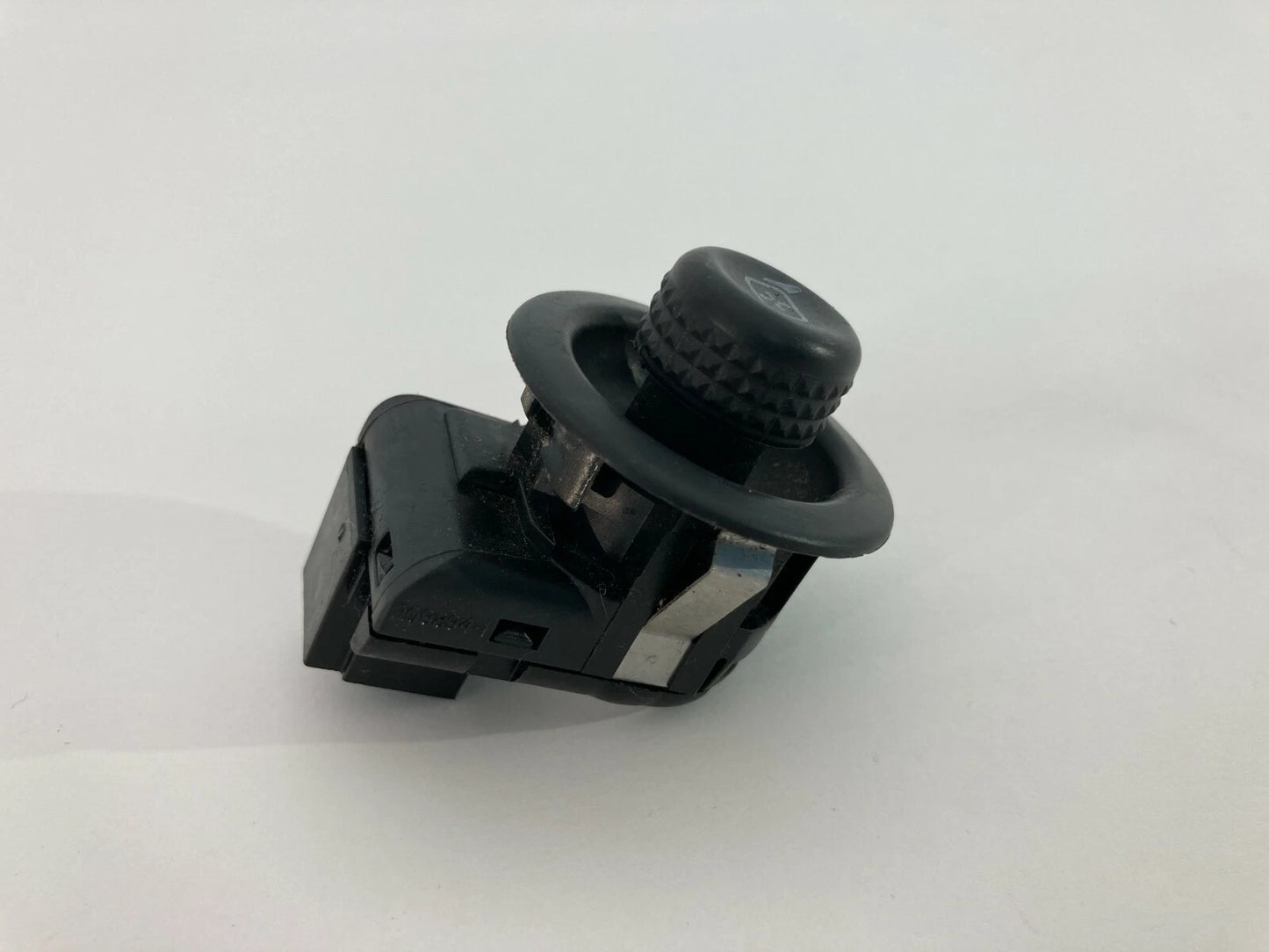 06-12 FORD FUSION FRONT LEFT DOOR MIRROR ADJUSTMENT CONTROL SWITCH 7L3Z-17B676