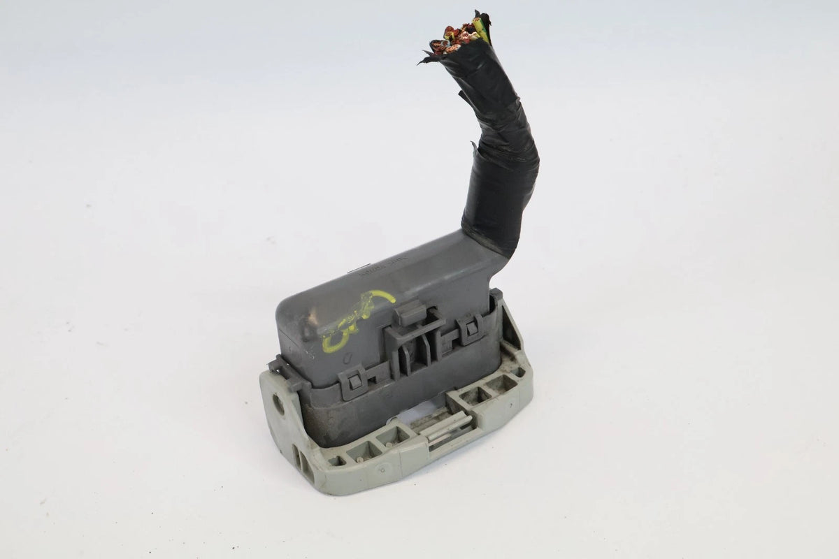 98-02 HONDA ACCORD SEDAN 3.0L 2.3L FWD AT ABS ANTI LOCK BRAKE PUMP CONNECTOR OEM