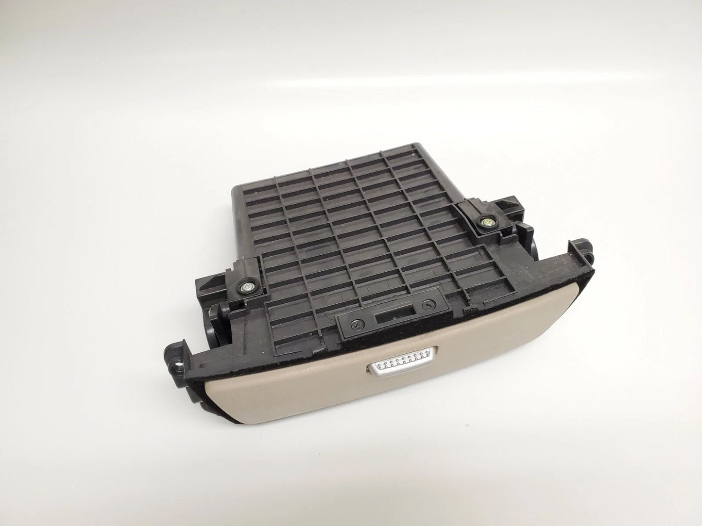 06-10 HYUNDAI AZERA CENTER DASH STORAGE CONSOLE ASHTRAY COMPARMENT 84745-3L100