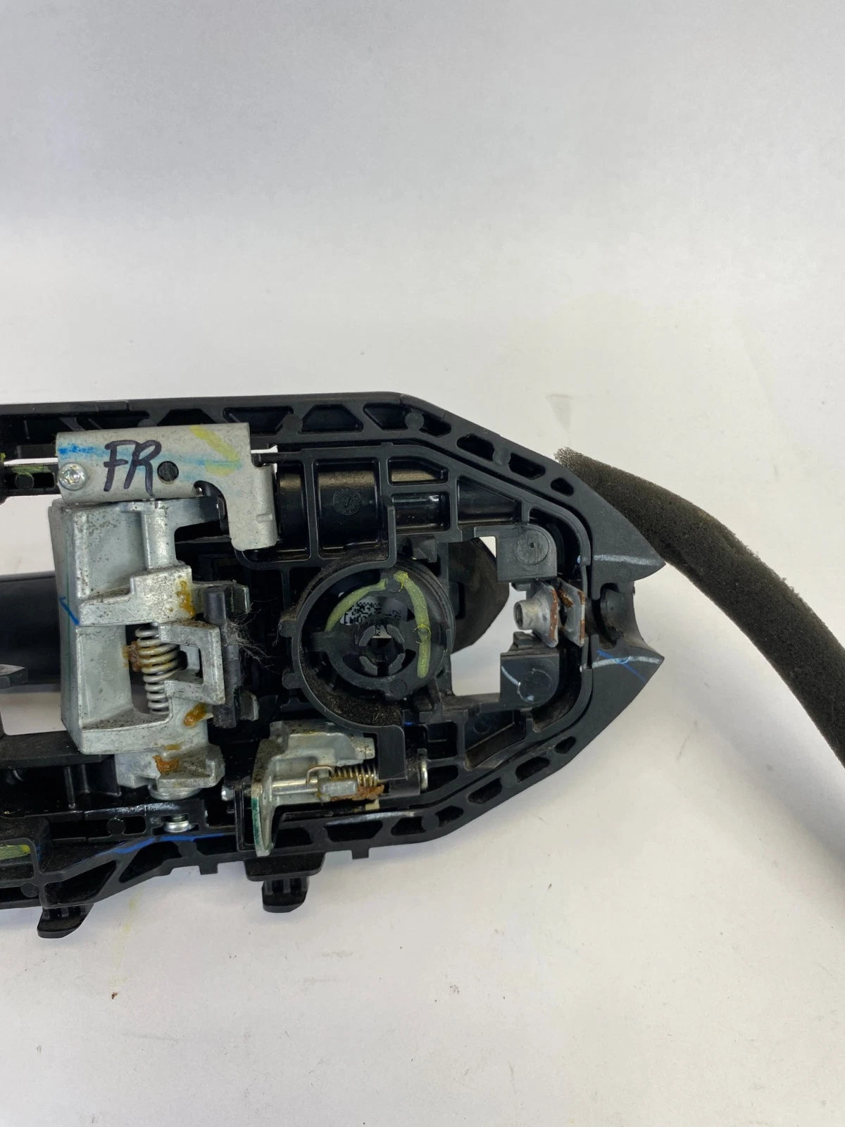 2013-2020 FORD FUSION FRONT RIGHT PASSENGER SIDE EXTERIOR DOOR HANDLE ASSY OEM