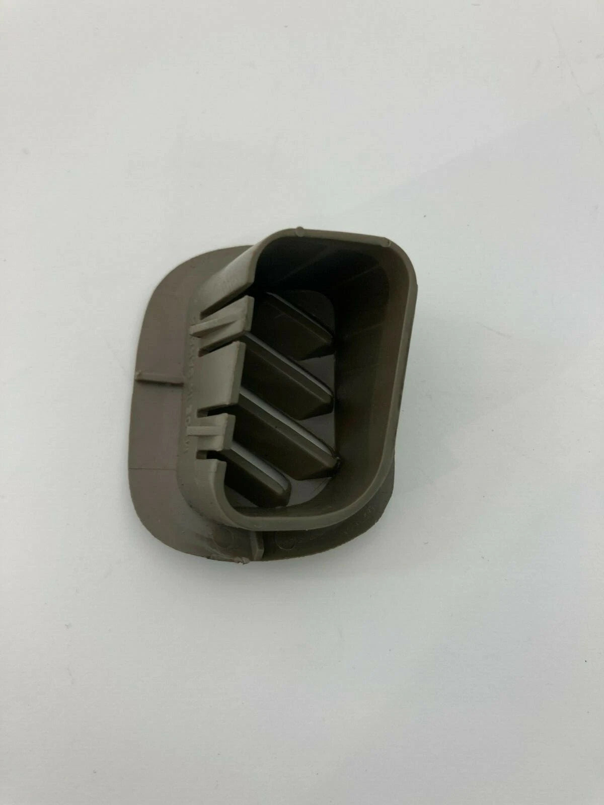 1995-2001 CHEVROLET LUMINA UPPER DASH LEFT AIR VENT DEFOGGER DEFROSTER NOZZLE