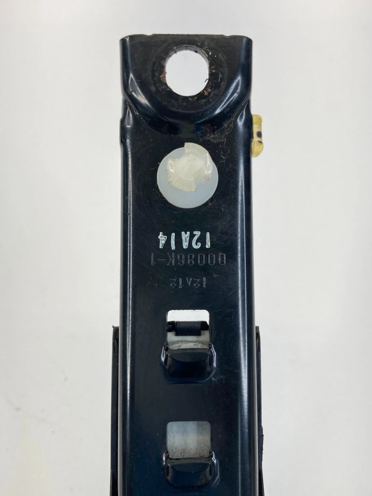 2011-2016 CHEVROLET CRUZE FRONT LEFT SEAT BELT HEIGHT ADJUSTER ASSEMBLY OEM