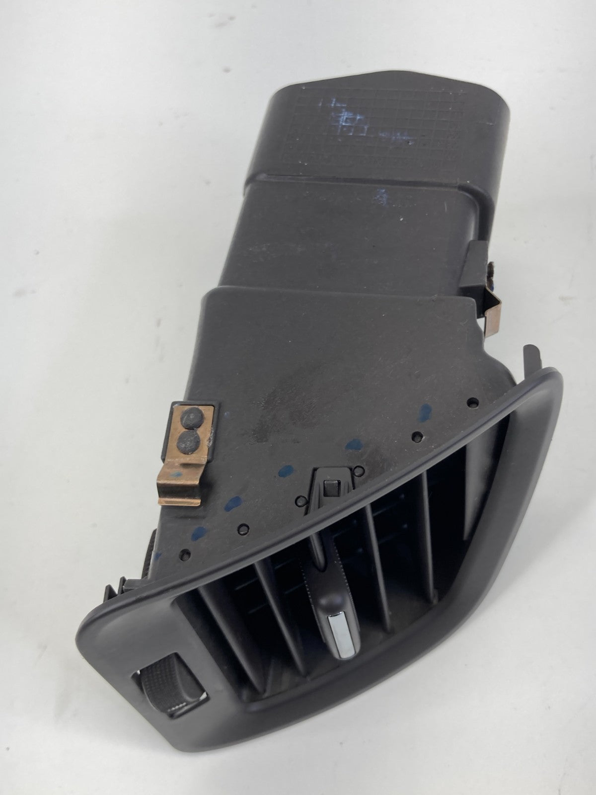 2011-2017 Buick Regal Dash Right Passenger Side A/C Air Vent Outer 13321922