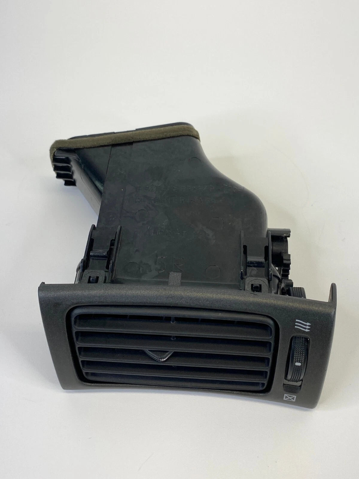 2002 2003 LEXUS ES300 DASH RIGHT A/C AIR VENT GRILLE OUTER OUTLET 55670-33120
