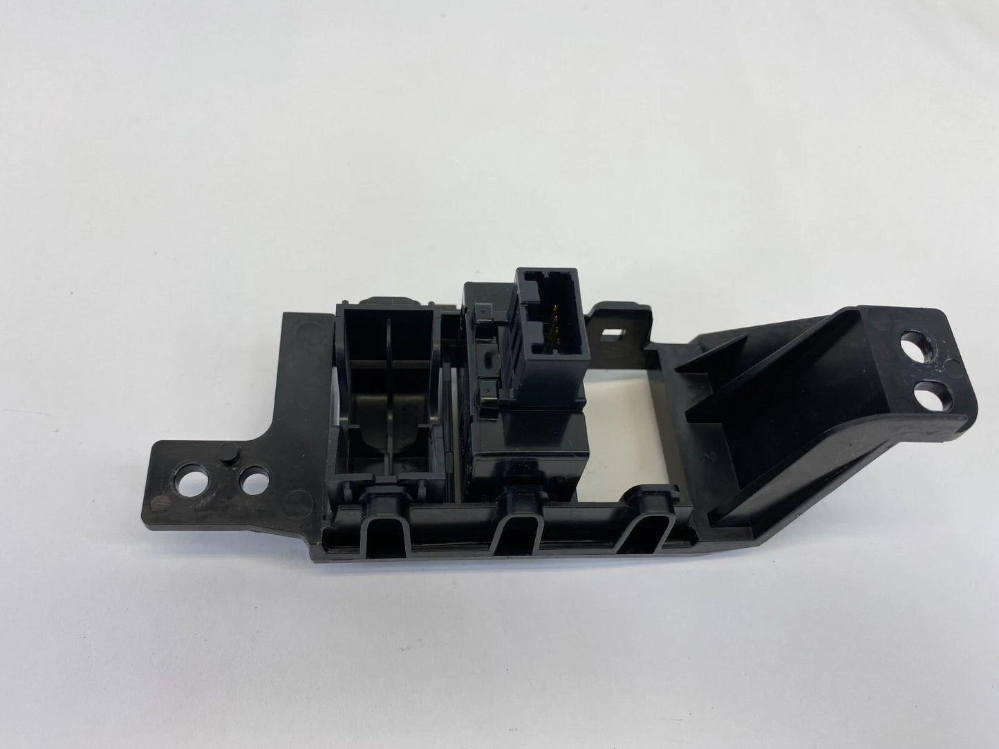 07-13 NISSAN ALTIMA DASH PANEL HOLE BLANK TRACTION SWITCH COVER 68492-AX000 OEM