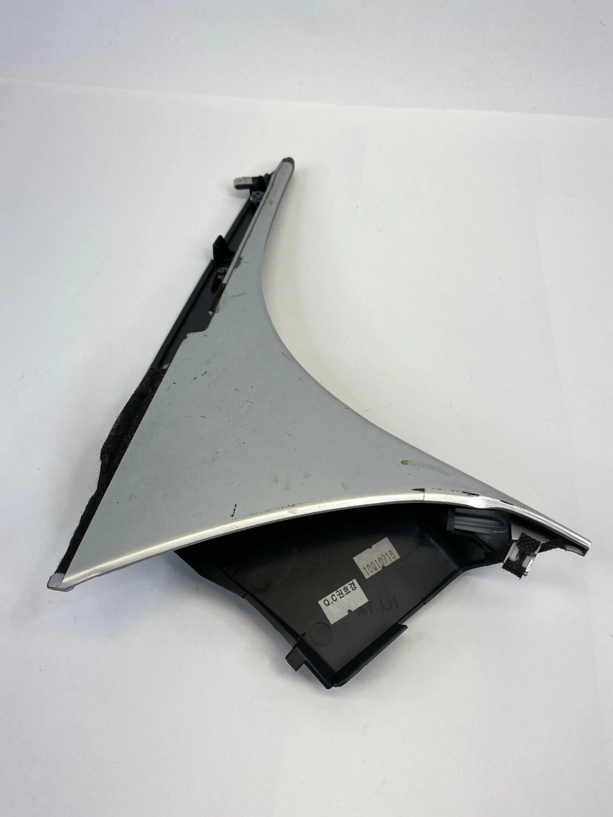 2011-2014 HYUNDAI SONATA CENTER CONSOLE LH TRIM PANEL MOLDING OEM 84691-3Q000