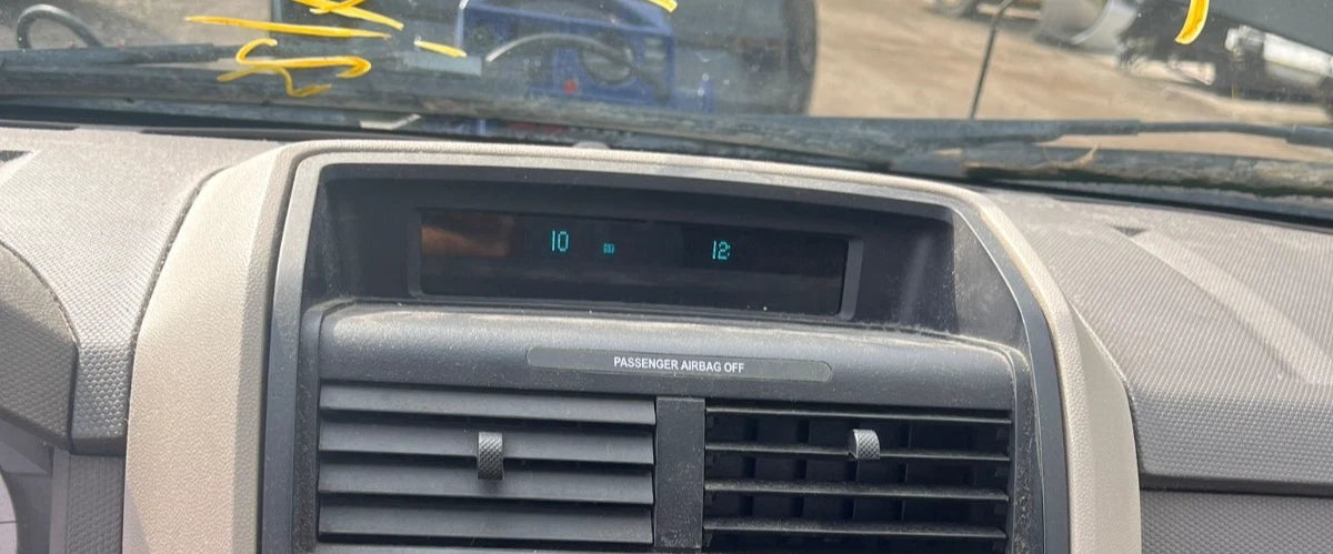 2008-2012 FORD ESCAPE DASH RADIO INFORMATION INFO DISPLAY SCREEN 9L8T-19C116-AA