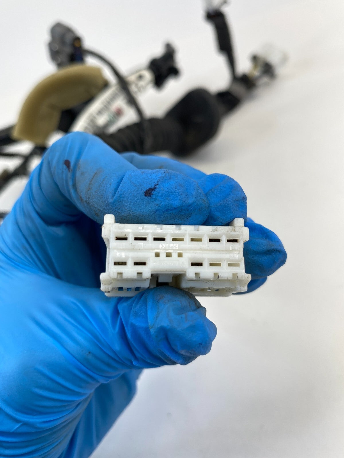 2008-2013 Nissan Rogue Front Right Side Door Wire Harness Wiring 24124-JM00A OEM