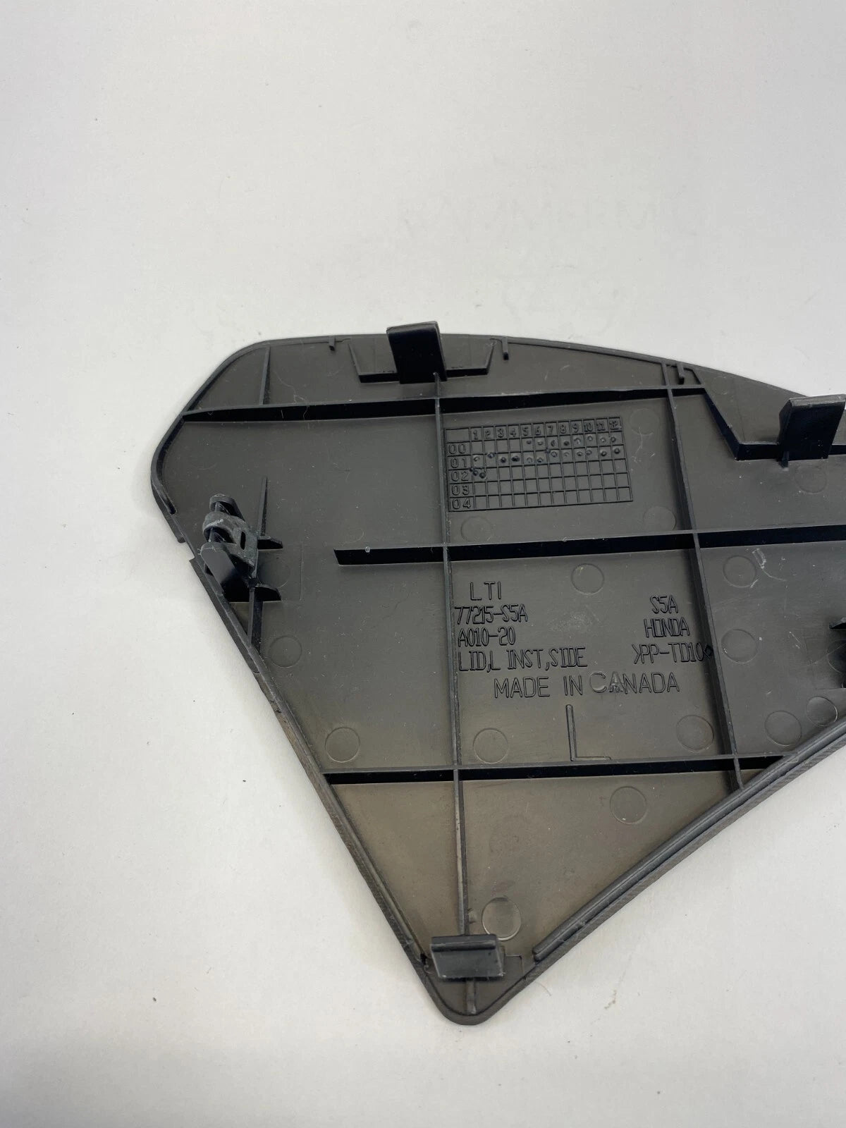 2001-2005 HONDA CIVIC DASH LEFT SIDE END COVER TRIM PANEL ASSEMBLY 77215S5AA010