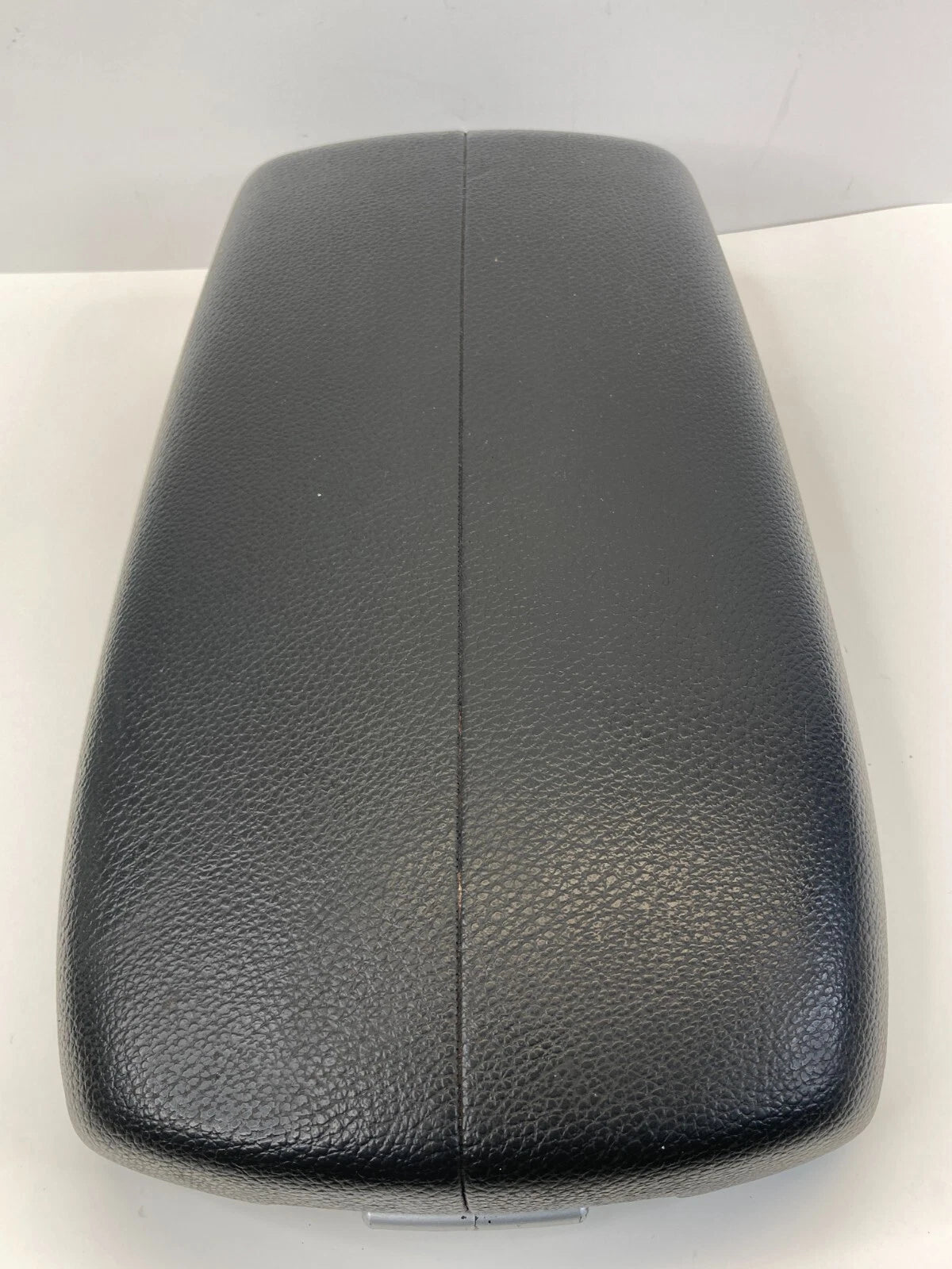 2011 2012 2013 KIA SORENTO CENTER CONSOLE ARMREST LID ASSEMBLY BLACK OEM