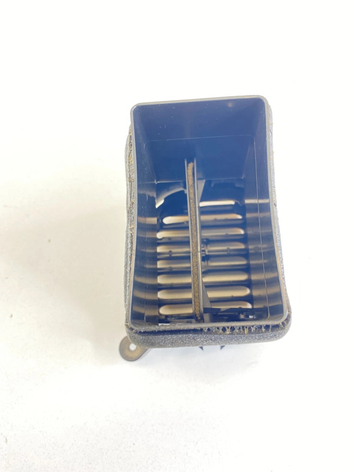 1997-2002 FORD EXPEDITION CENTER DASH RIGHT AC AIR VENT DUCT GRILLE P-10937 OEM