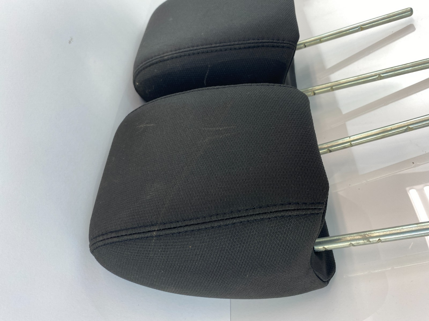 2009-2012 Chevrolet Traverse Front Seat Headrest Left & Right Head Rest Set OEM