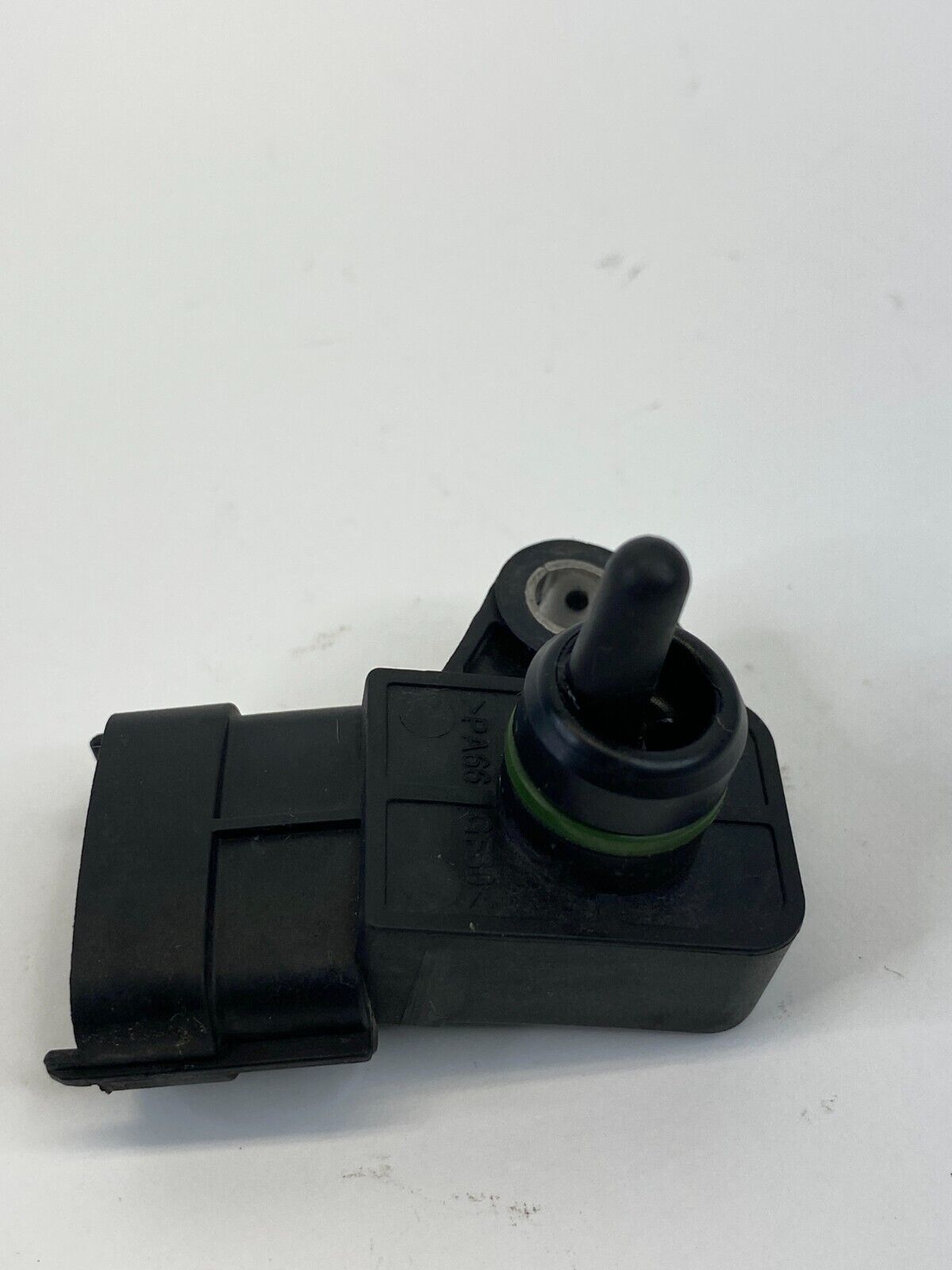 10 11 12 13 14 15 Hyundai Tucson Manifold Pressure MAP Sensor 39300-2B000 OEM