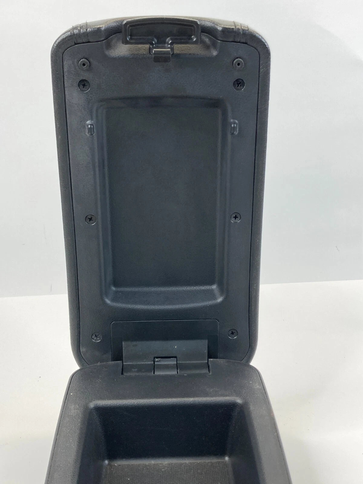 2010-2013 KIA FORTE CENTER CONSOLE LID ARMREST ARM REST TOP COVER BLACK OEM