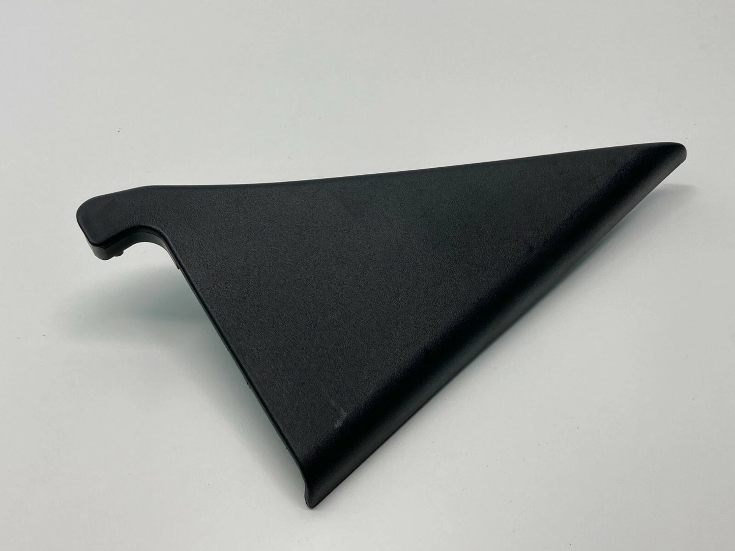 2004-2009 MAZDA 3 HATCHBACK REAR LEFT INTERIOR DOOR CORNER COVER TRIM BP4K6851Y