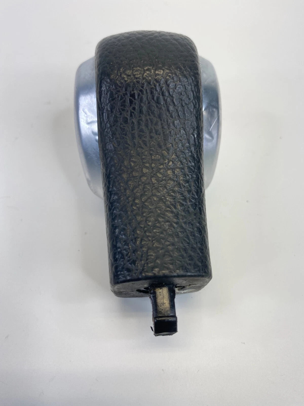 2009-2011 KIA BORREGO AUTOMATIC TRANSMISSION SHIFTER KNOB HANDLE ONLY OEM