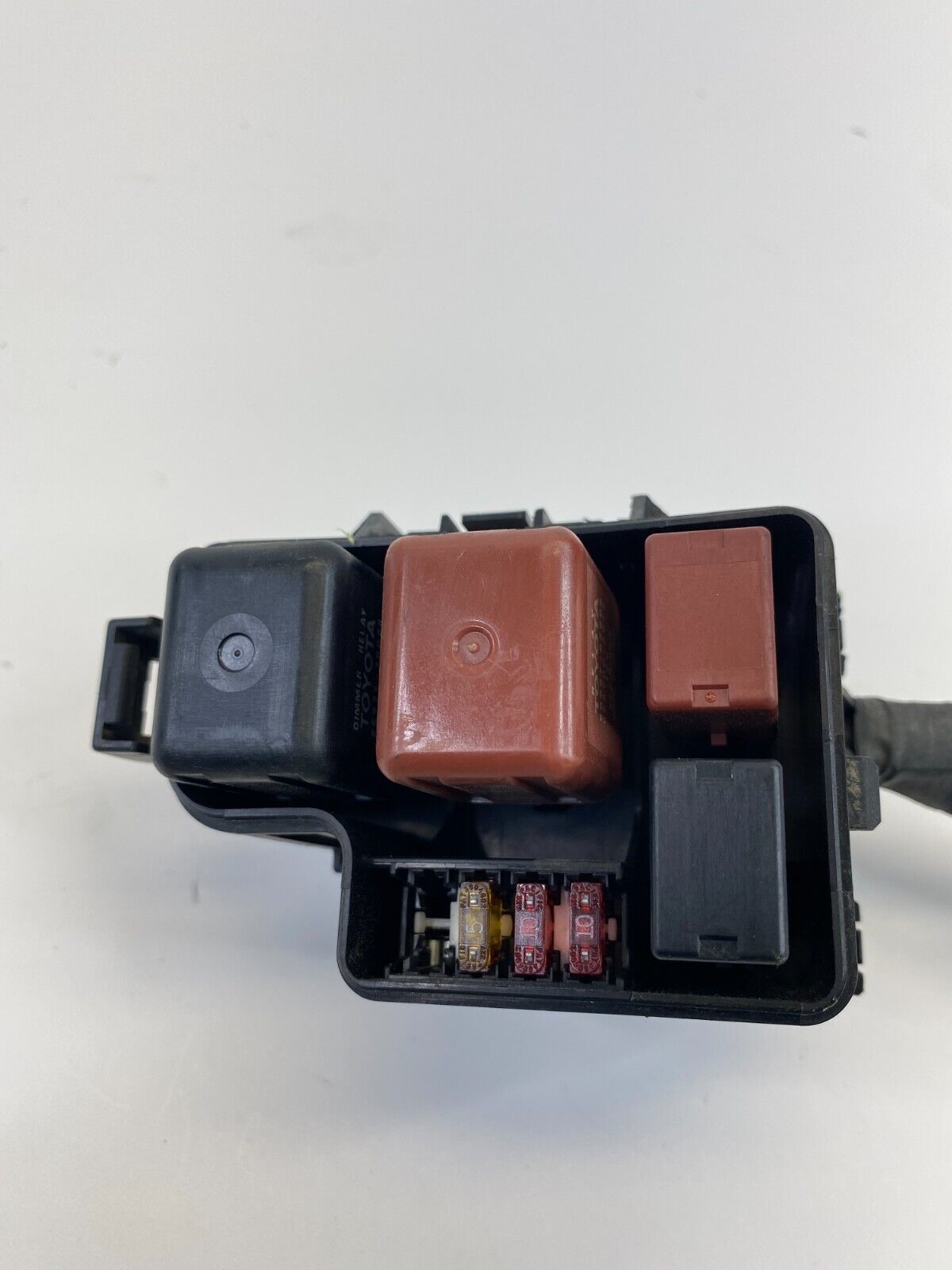 1999 2000 2001 Lexus ES300 3.0L Under Hood Small Fuse Box Relay OEM