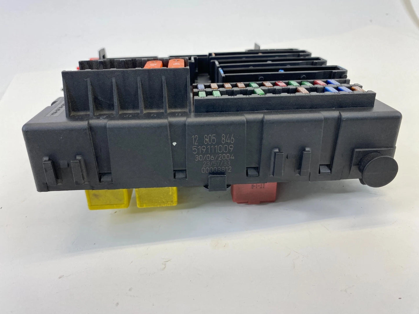 2003-2006 Saab 9-3 2.0L L4 Rear Trunk Power Distribution Fuse Box 12805846
