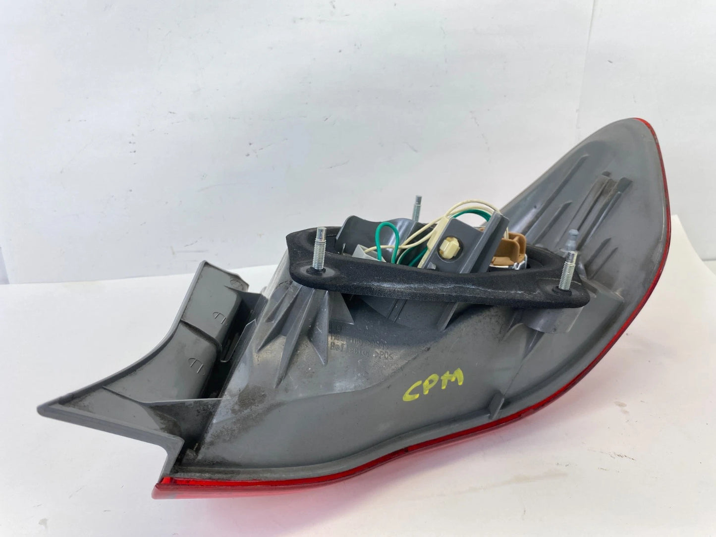 2009 2010 TOYOTA COROLLA REAR LEFT DRIVER SIDE OUTER TAILLIGHT TAIL LAMP LED OEM