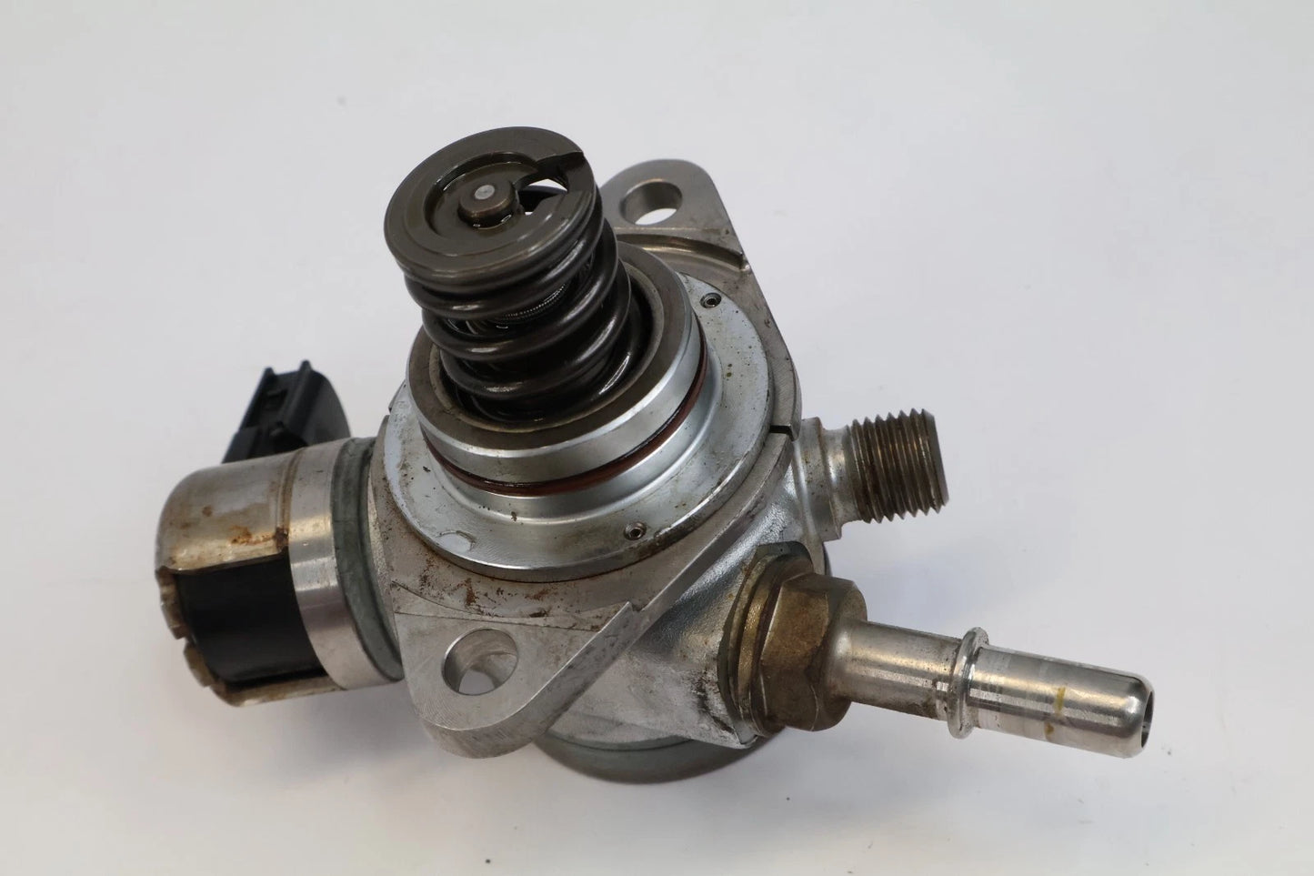 2012-2018 FORD FOCUS 2.0L L4 A/T HIGH PRESSURE FUEL PUMP CM5E-9D376-CB OEM