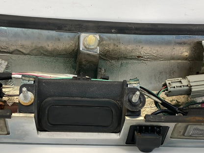 2010-2015 GMC TERRAIN TRUNK LID GARNISH LICENSE PLATE MOLDING BEZEL W/ CAMERA