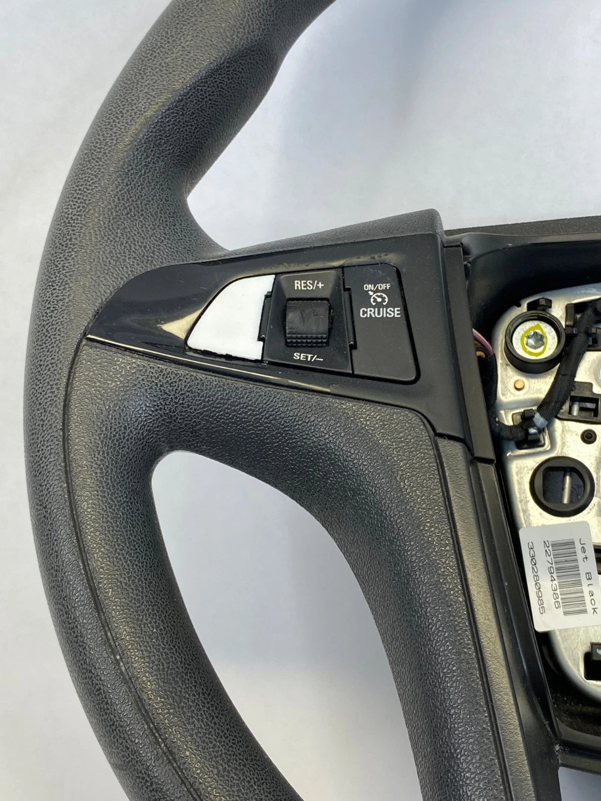 2010 2011 CHEVROLET EQUINOX BLACK STEERING WHEEL WITH AUDIO CRUISE OEM 22794386