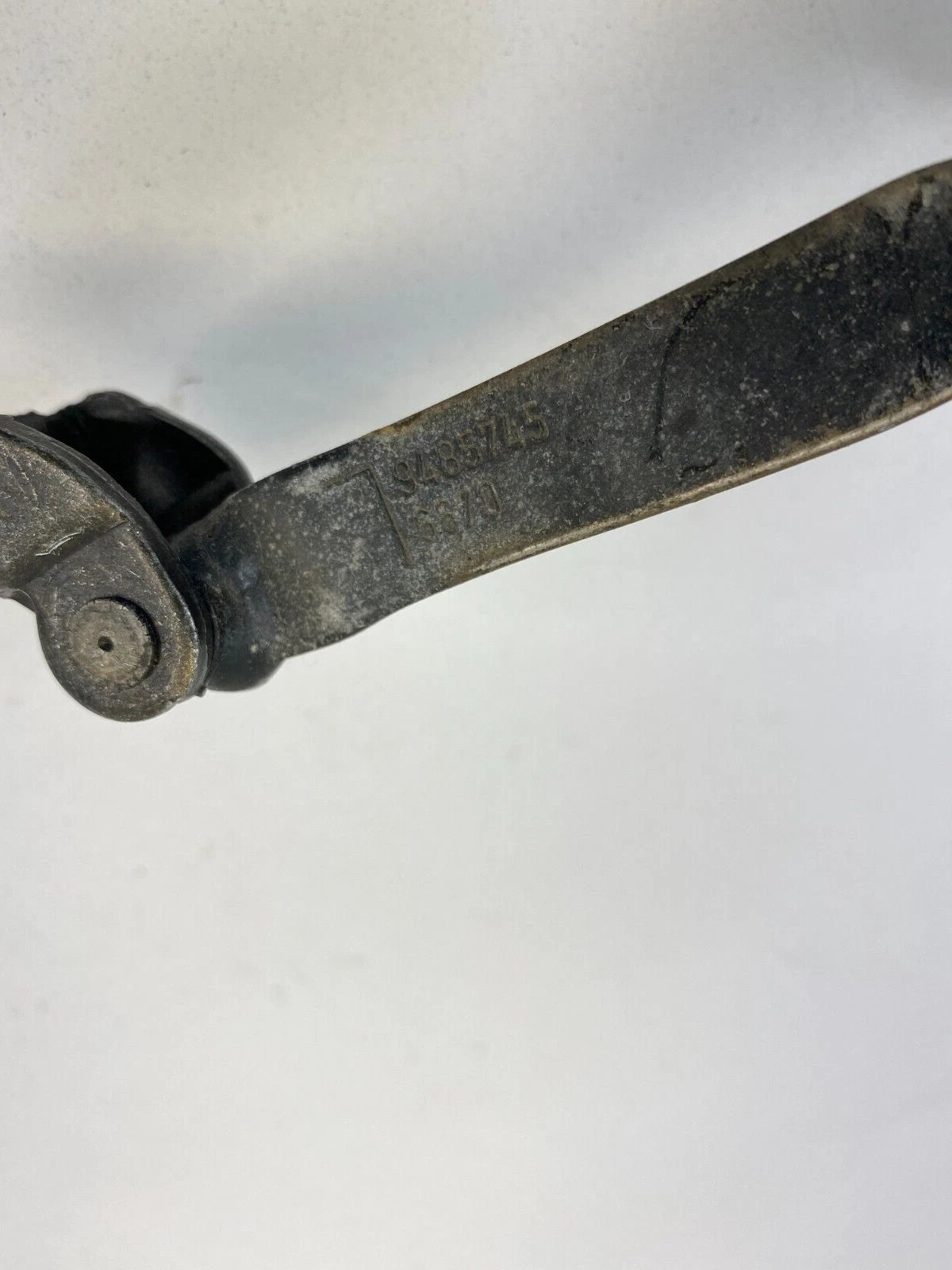 1999-2006 VOLVO S80 S 80 REAR LEFT SIDE DOOR CHECK STOP STOPPER DETENT 9485745