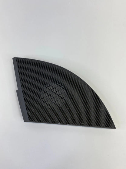 04-10 TOYOTA SIENNA UPPER DASH LEFT SIDE SPEAKER TRIM GRILL COVER 55472-AE010