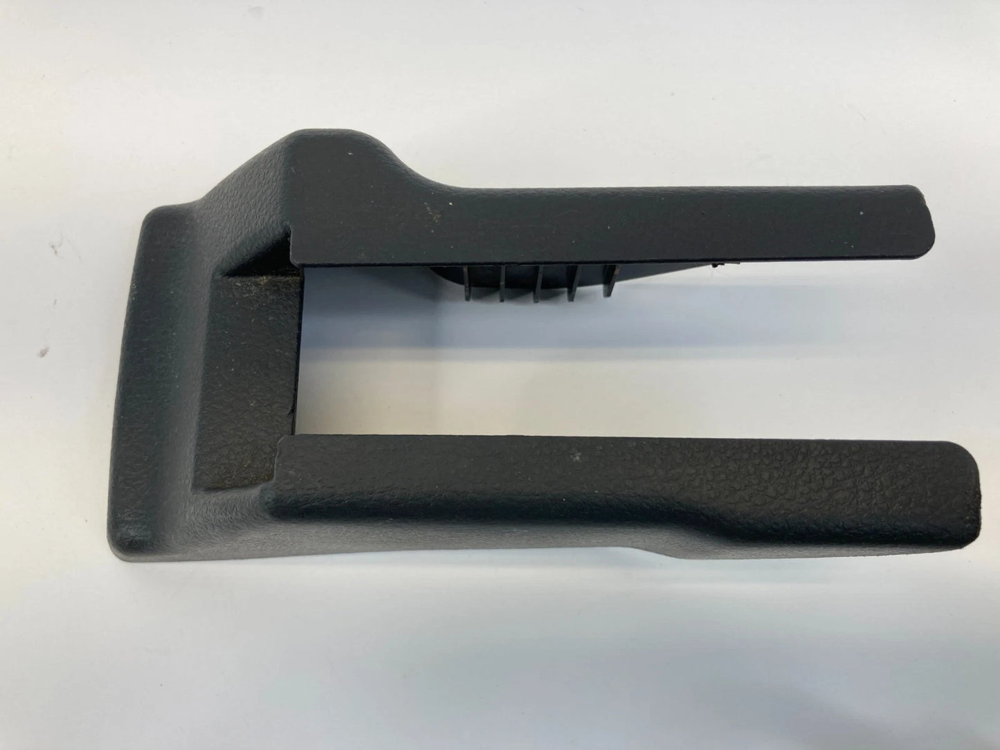 03 04 05 06 07 NISSAN MURANO FRONT LEFT SIDE SEAT RAIL TRACK COVER TRIM