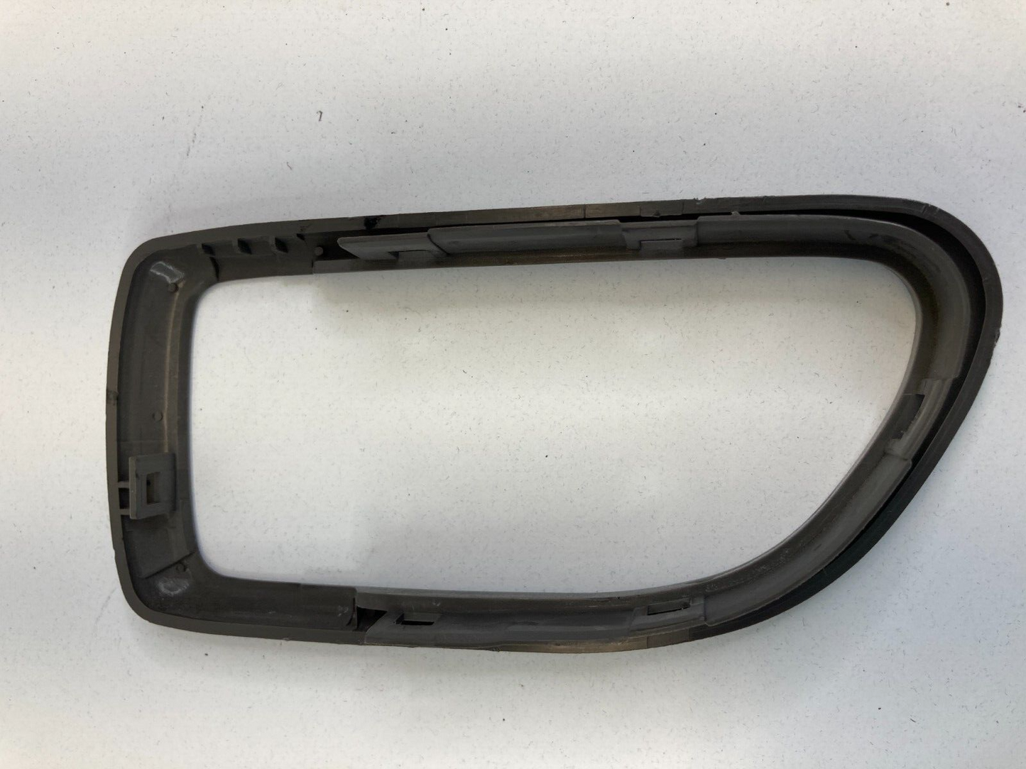 2000-2004 Subaru Outback Wagon Front Right Interior Inner Door Handle Trim Bezel