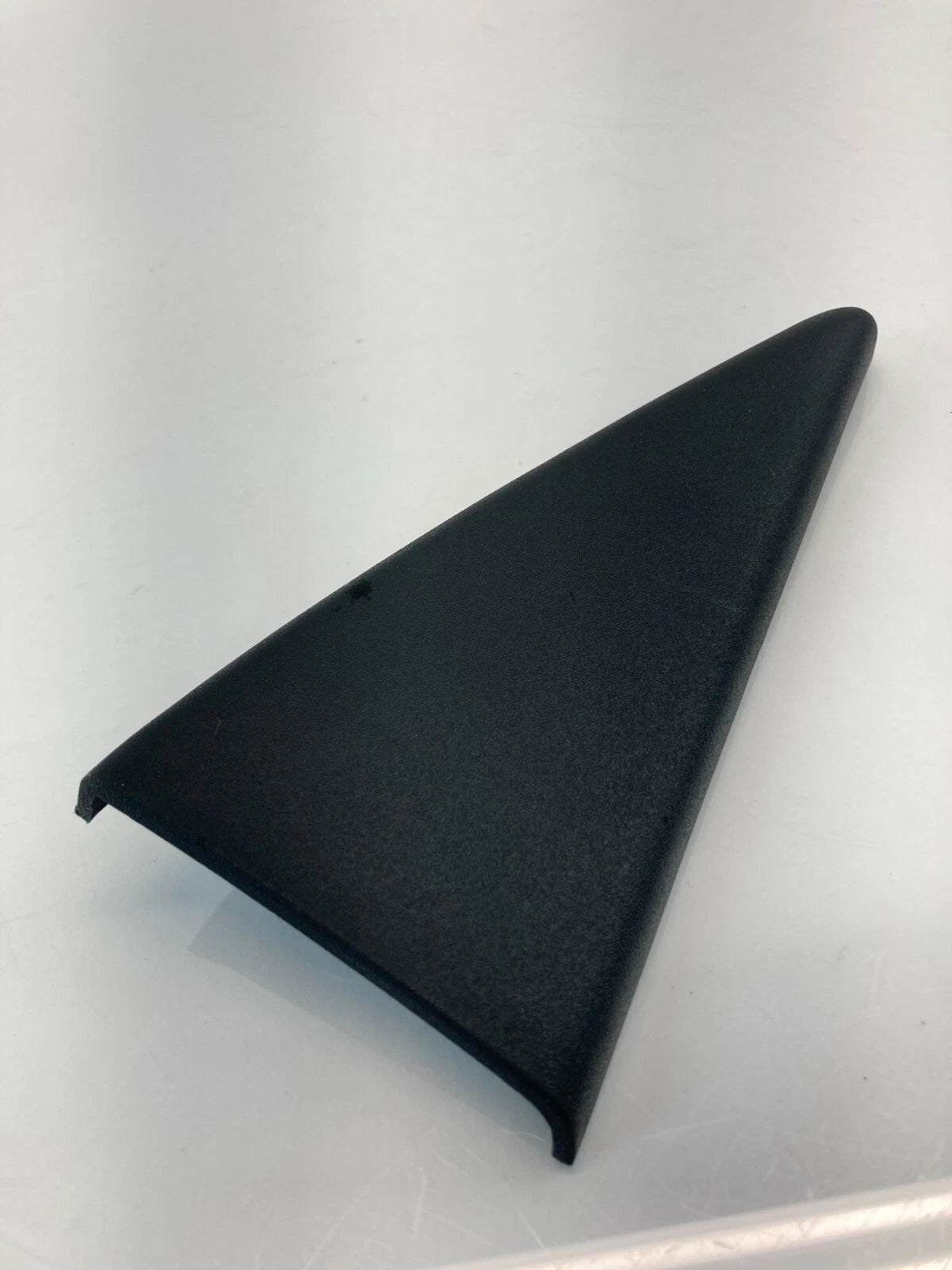 08-11 FORD FOCUS REAR LEFT SIDE UPPER INNER CORNER COVER TRIM PANEL 8S435425AK06