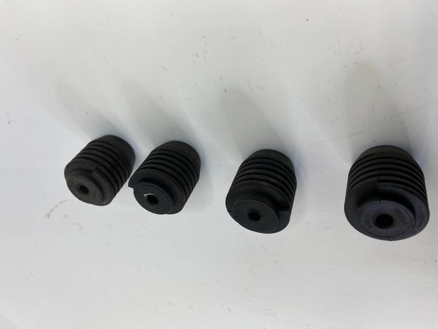 2007-2009 HYUNDAI SANTA FE FRONT HOOD STOPPER ADJUSTMENT RUBBER SET OF 4