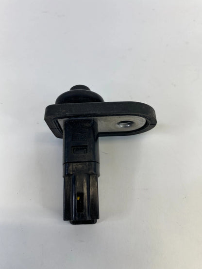 2005-2009 HYUNDAI TUCSON DOOR AJAR JAMB SWITCH COURTESY LIGHT SENSOR OEM