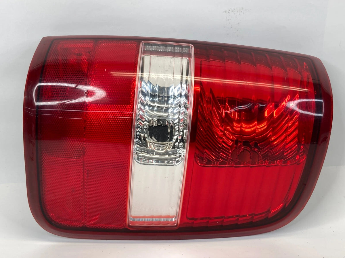 2004-2008 FORD F-150 REAR RIGHT PASSENGER TAIL LIGHT LAMP OEM 4L34-13B504-A OEM