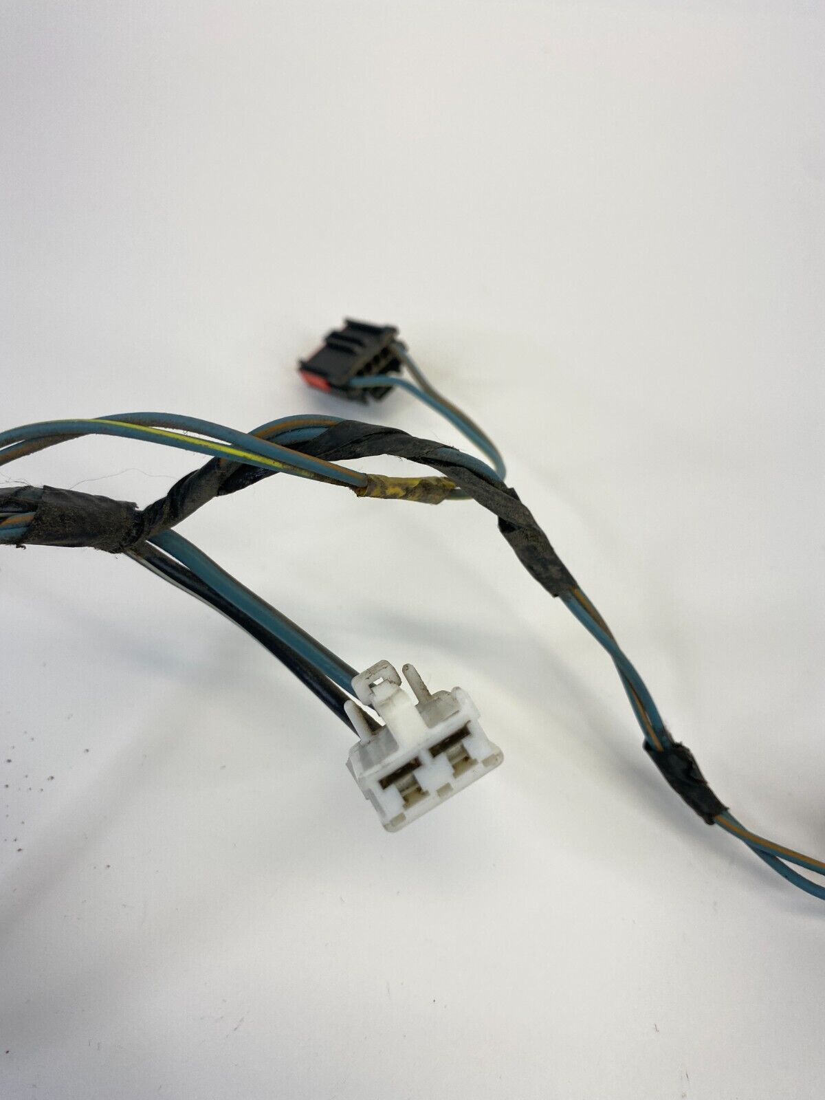 2009-2011 Volkswagen Routan Rear HVAC Evaporator Wire Wiring Harness 02000170