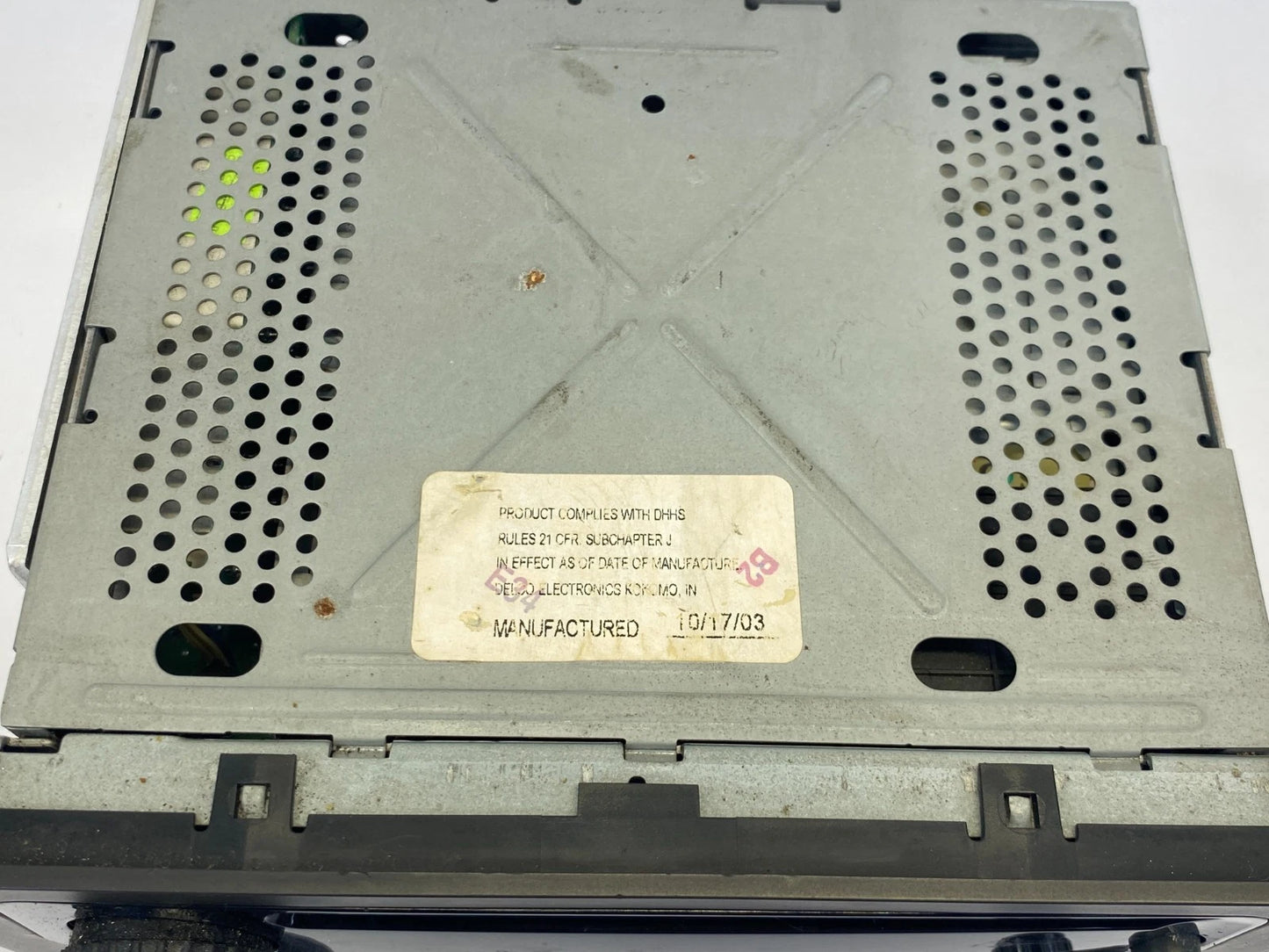 2003-2005 GMC ENVOY AM/FM RADIO RECEIVER STEREO CD DISC PLAYER 15104155 OEM