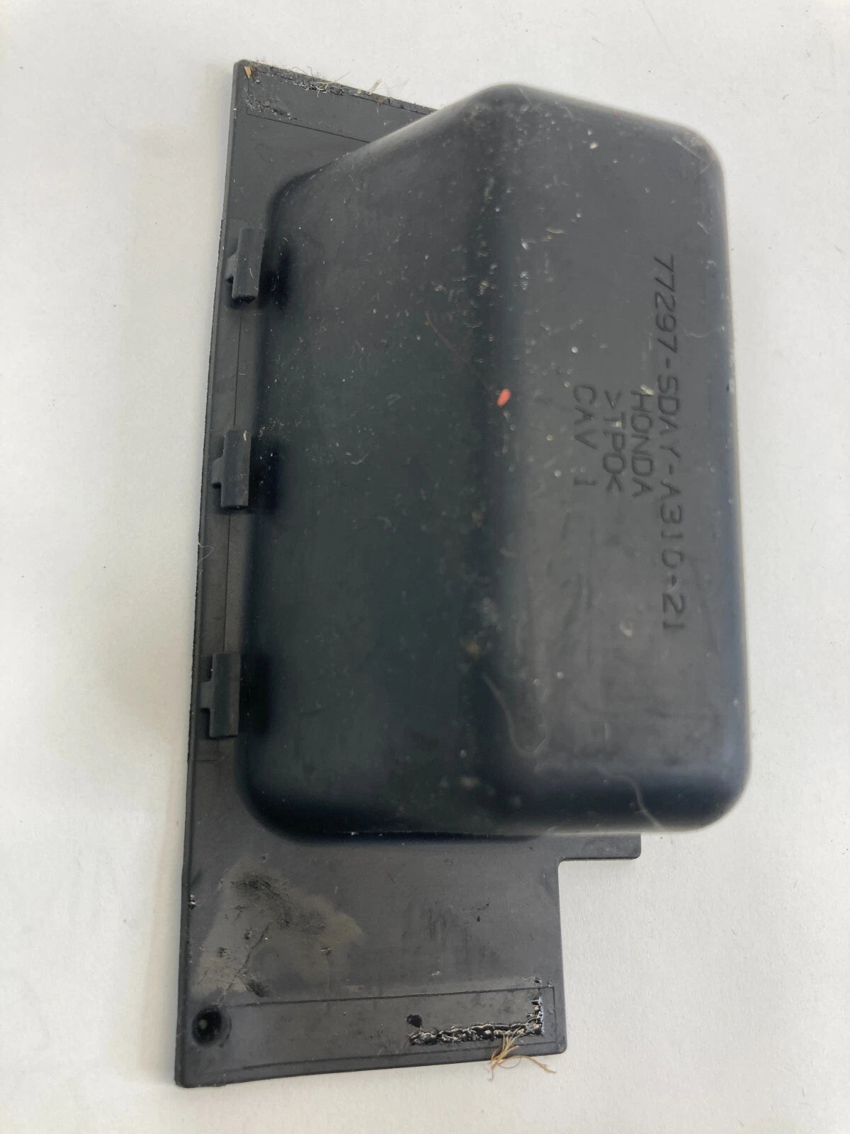 2005-2007 HONDA ACCORD FRONT CENTER CONSOLE COIN TRAY RUBBER LINER 77297SDAA310