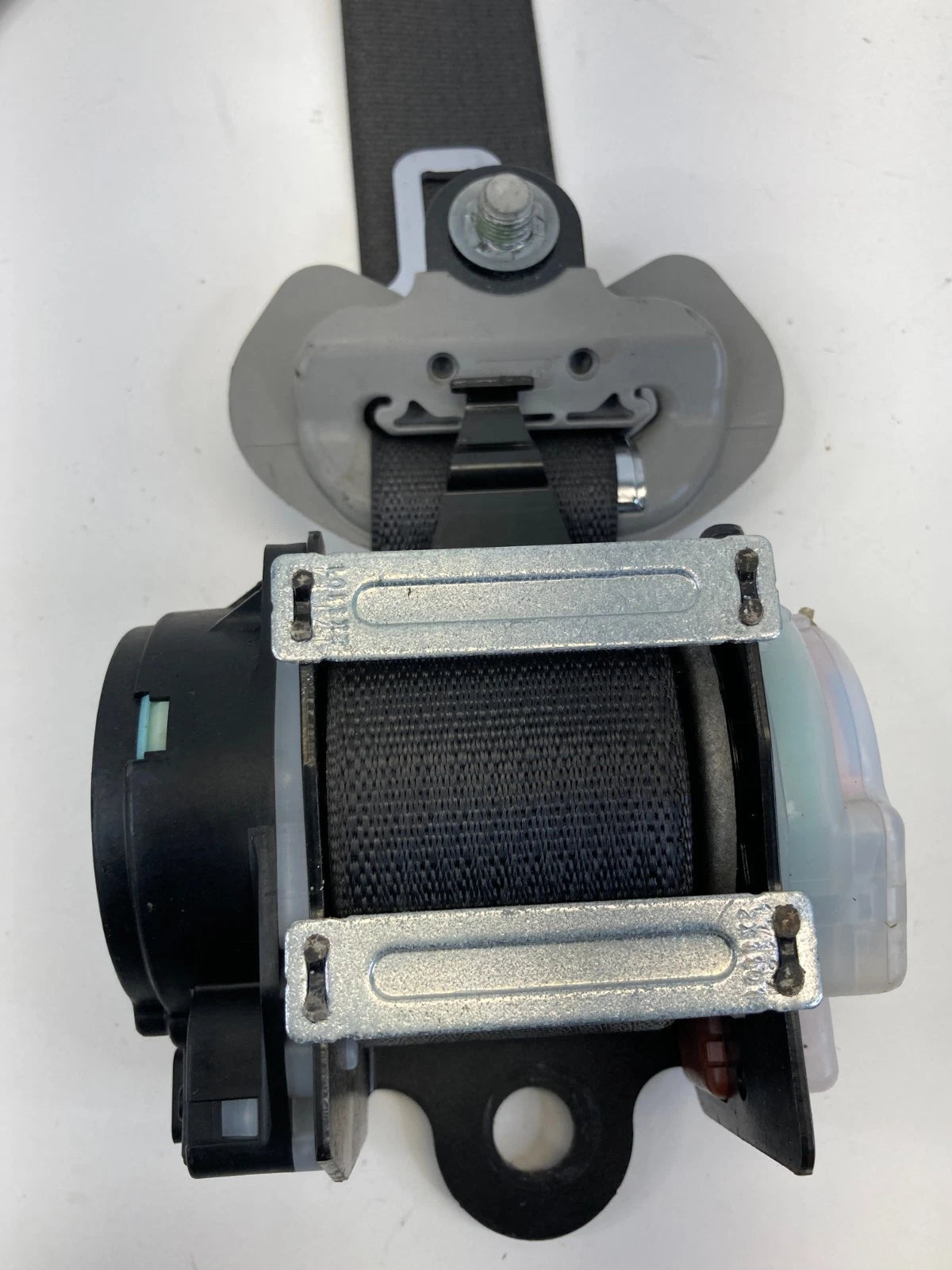 2005-2011 CADILLAC STS FRONT RIGHT PASSENGER SEAT BELT RETRACTOR ASSEMBLY OEM