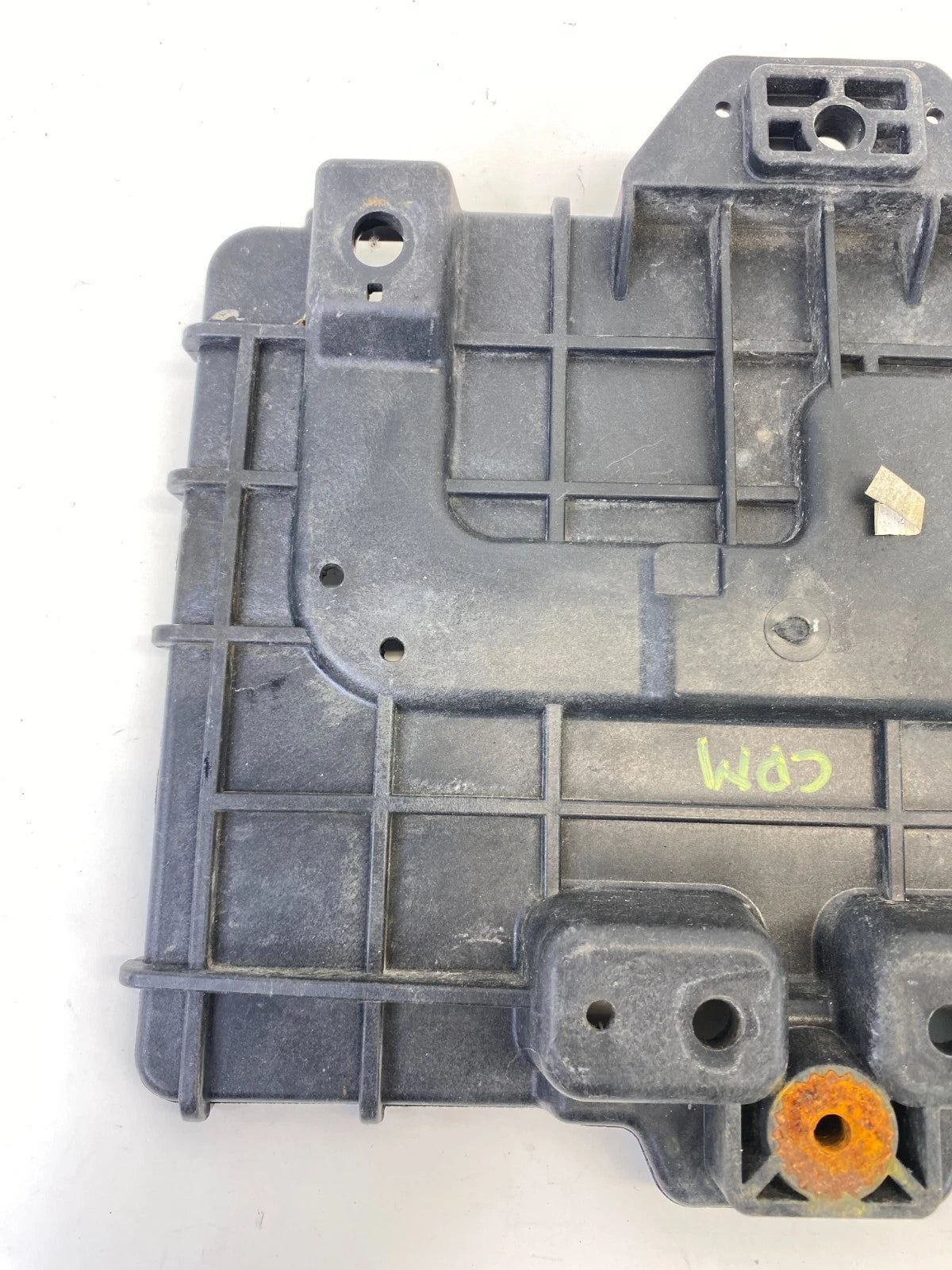 2011-2014 HYUNDAI ACCENT BATTERY TRAY HOLDER BRACKET SUPPORT 37150-1R360 OEM