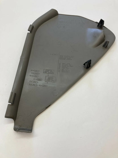 97-03 CHEVROLET MALIBU RIGHT DASH SIDE FUSE BOX END CAP PANEL COVER TRIM OEM